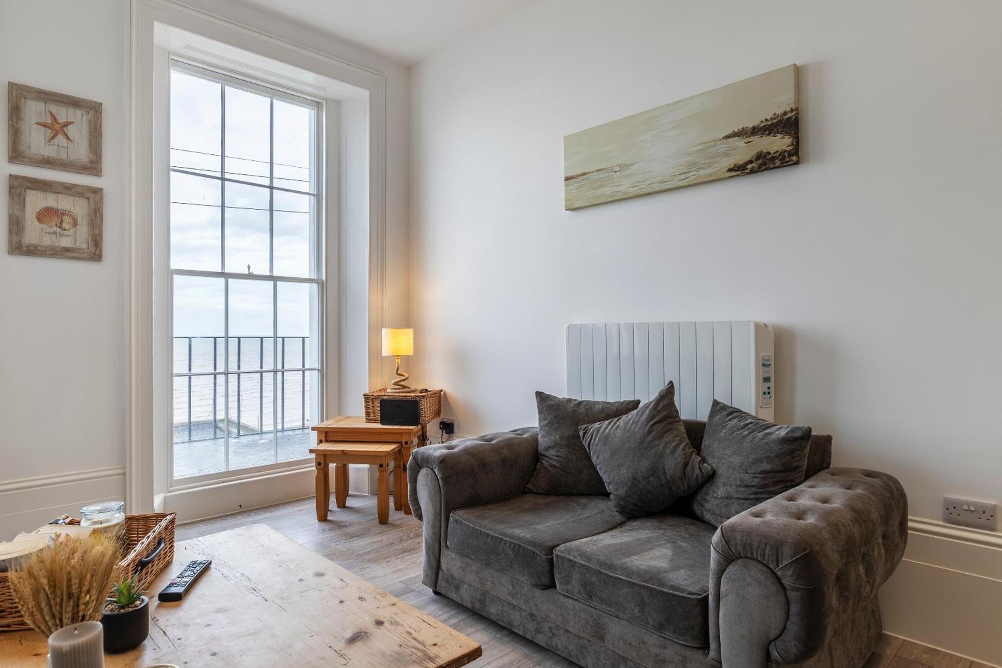 Seaside Serenity: Stylish Sea View Apartments In Herne Bay Exterior foto